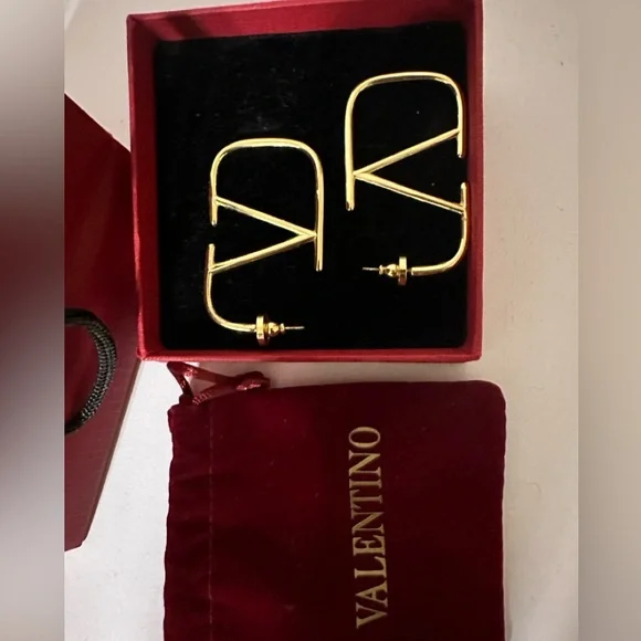 Valentino  earrings - Picture 3 of 4